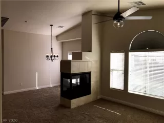 Photo #3: 2167595 Listing