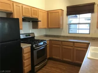 Photo #2: 2167604 Listing 