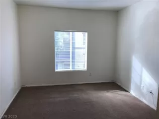 Photo #4: 2167604 Listing 