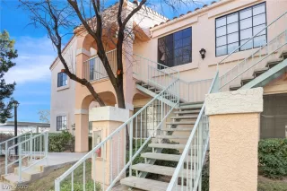 Photo #1: 2167650 Listing 