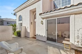 Photo #4: 2167660 Listing