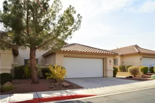 Photo #1: 2167679 Listing 