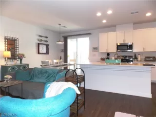 Photo #6: 2167721 Listing 