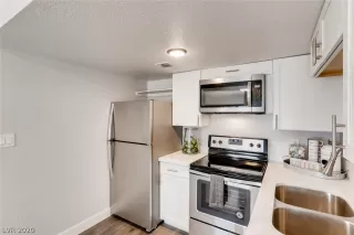 Photo #1: 2167744 Listing