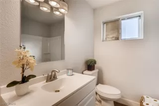 Photo #6: 2167744 Listing