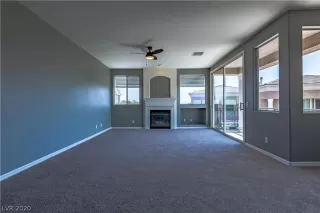 Photo #6: 2167748 Listing