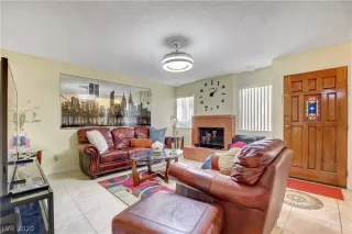 Photo #4: 2167753 Listing 