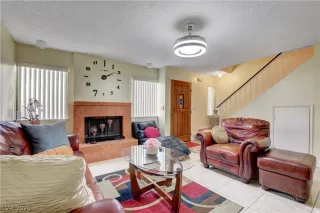 Photo #5: 2167753 Listing 