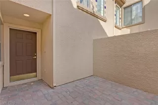 Photo #2: 2167796 Listing 