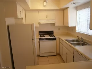 Photo #4: 2167848 Listing 