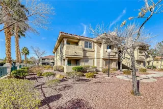 Photo #1: 2167876 Listing