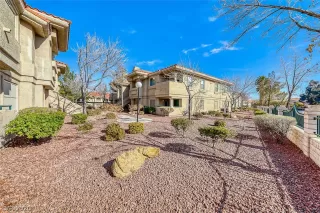 Photo #2: 2167876 Listing