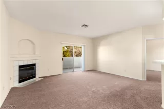 Photo #5: 2167919 Listing 