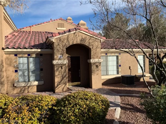 MLS: 2167920 Condo For Sale