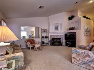 Photo #5: 2167959 Listing 