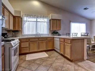 Photo #6: 2167959 Listing 