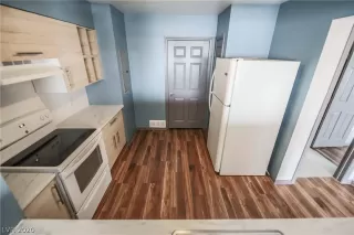 Photo #6: 2167979 Listing