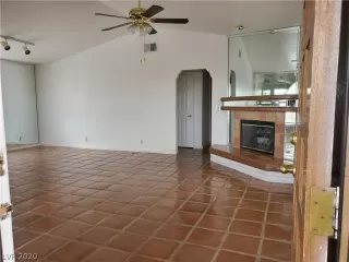 Photo #1: 2168006 Listing 