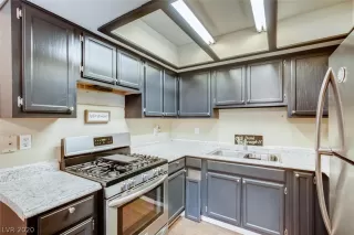 Photo #3: 2168036 Listing