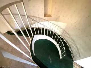 Photo #2: 2168101 Listing