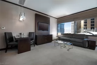 Photo #5: 2168127 Listing