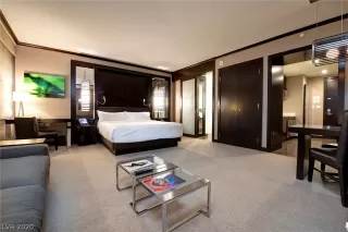 Photo #6: 2168127 Listing