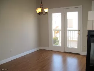 Photo #6: 2168142 Listing