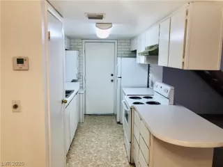 Photo #5: 2168148 Listing