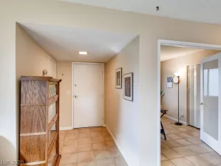 Photo #2: 2168247 Listing