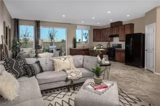 Photo #1: 2168316 Listing