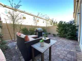 Photo #5: 2168316 Listing