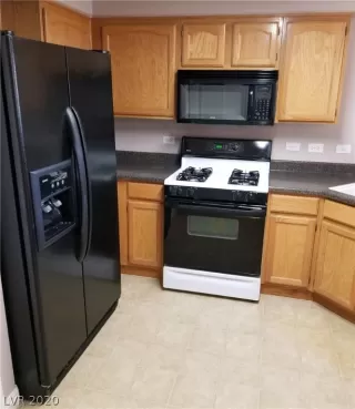 Photo #6: 2168341 Listing