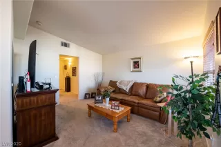 Photo #2: 2168369 Listing