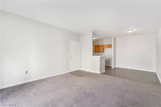 Photo #2: 2168415 Listing