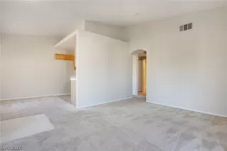 Photo #3: 2168456 Listing