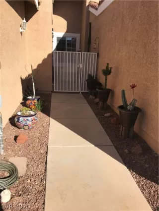 Photo #1: 2168511 Listing 