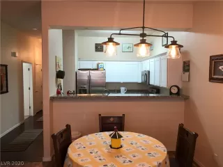 Photo #5: 2168511 Listing 