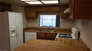 Photo #1: 2168516 Listing 