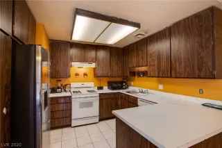 Photo #3: 2168524 Listing