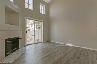 Photo #4: 2168601 Listing 