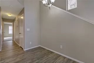 Photo #5: 2168601 Listing 