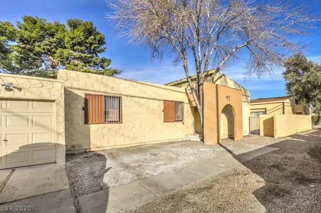 MLS: 2168623 Condo For Sale