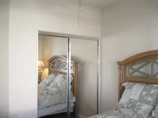 Photo #5: 2168633 Listing