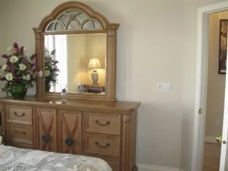 Photo #6: 2168633 Listing