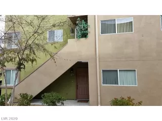 Photo #1: 2168647 Listing 