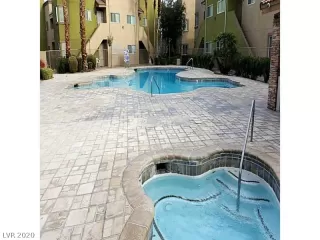 Photo #2: 2168647 Listing 