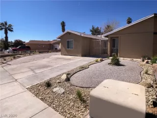Photo #1: 2168718 Listing 