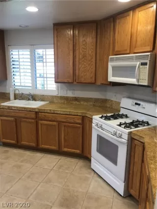 Photo #5: 2168735 Listing