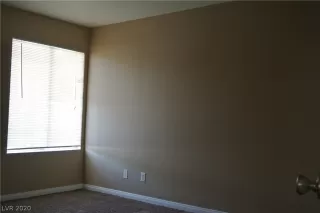 Photo #5: 2168796 Listing 