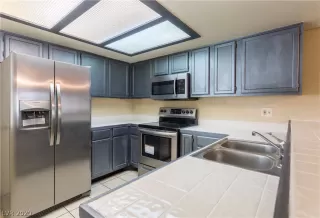 Photo #4: 2168848 Listing 